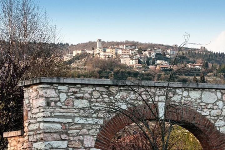 Bed and Breakfast La Grande Casa Valpolicella SantʼAmbrogio di Valpolicella Esterno foto